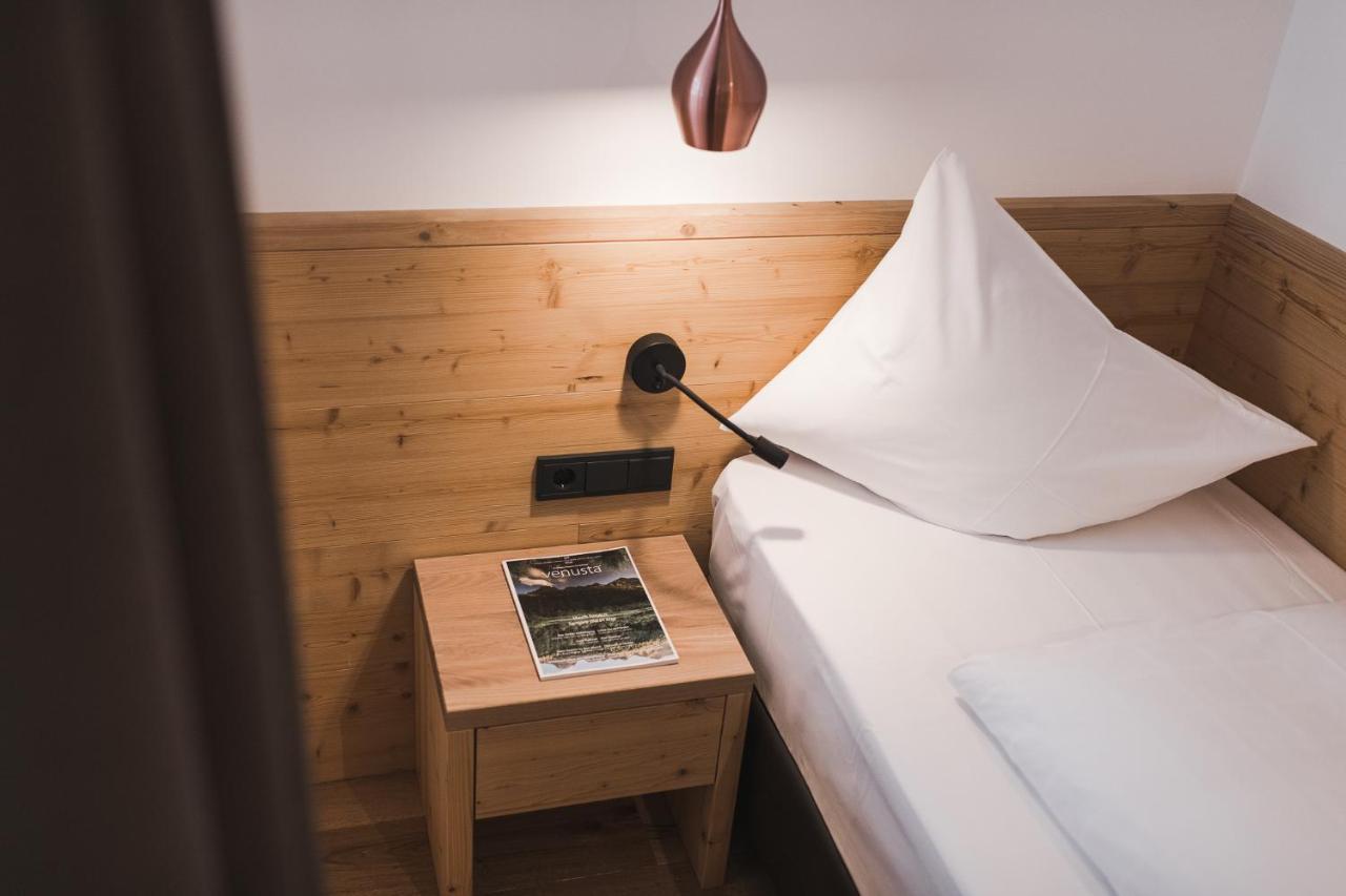 Hotel Zum Mohren Резия Экстерьер фото